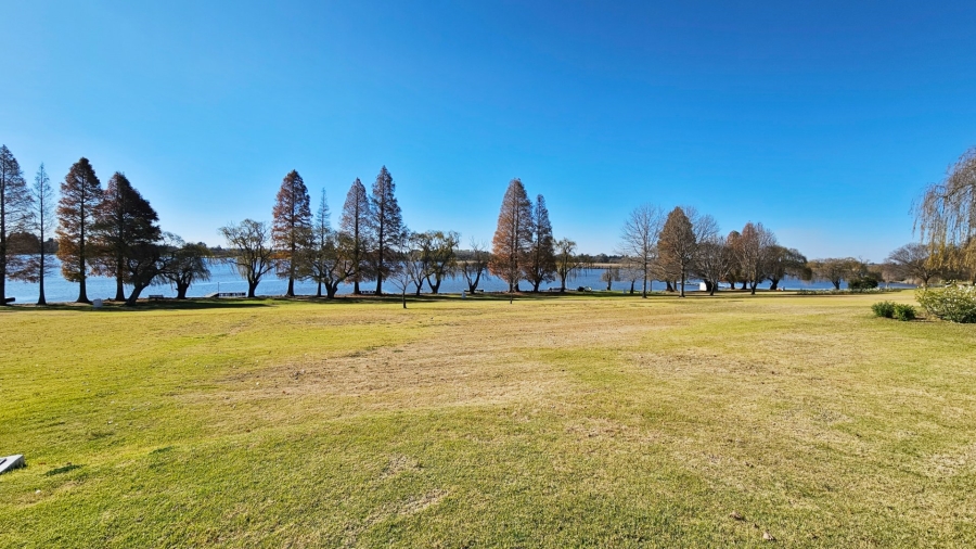 4 Bedroom Property for Sale in Bishops Bay Free State